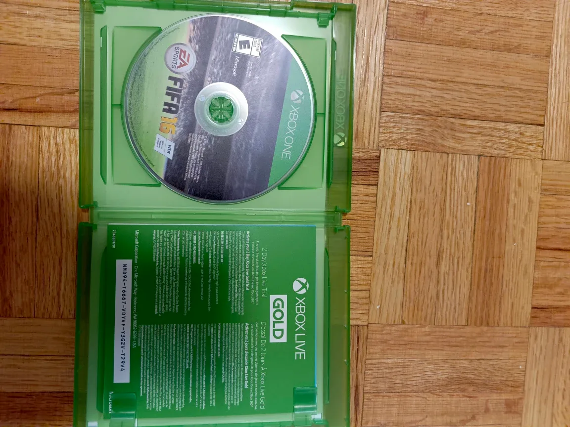 FIFA Xbox Games Bundle image indicator(4)