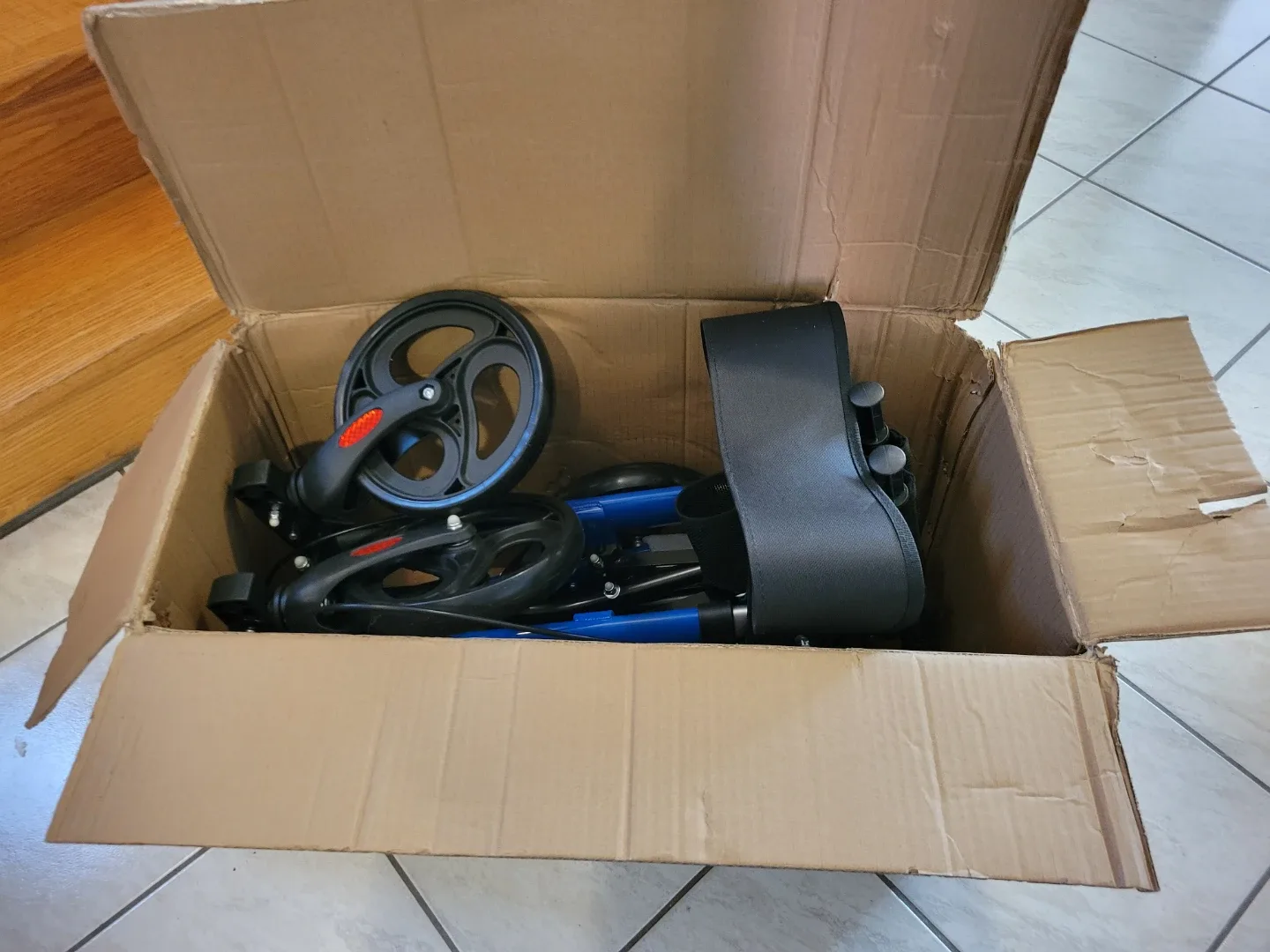 Rollator Walker brand new image indicator(9)