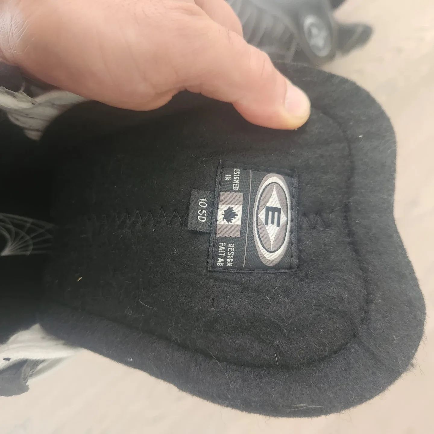 CCM Hockey Helmet, Easton Skates, Sherwood Gloves image indicator(6)