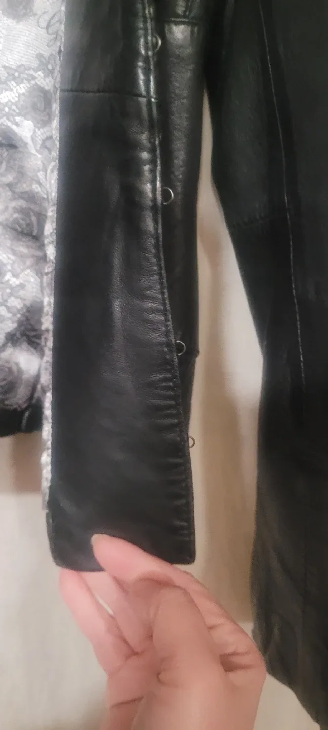 Guess Jeans Black Jacket image indicator(4)