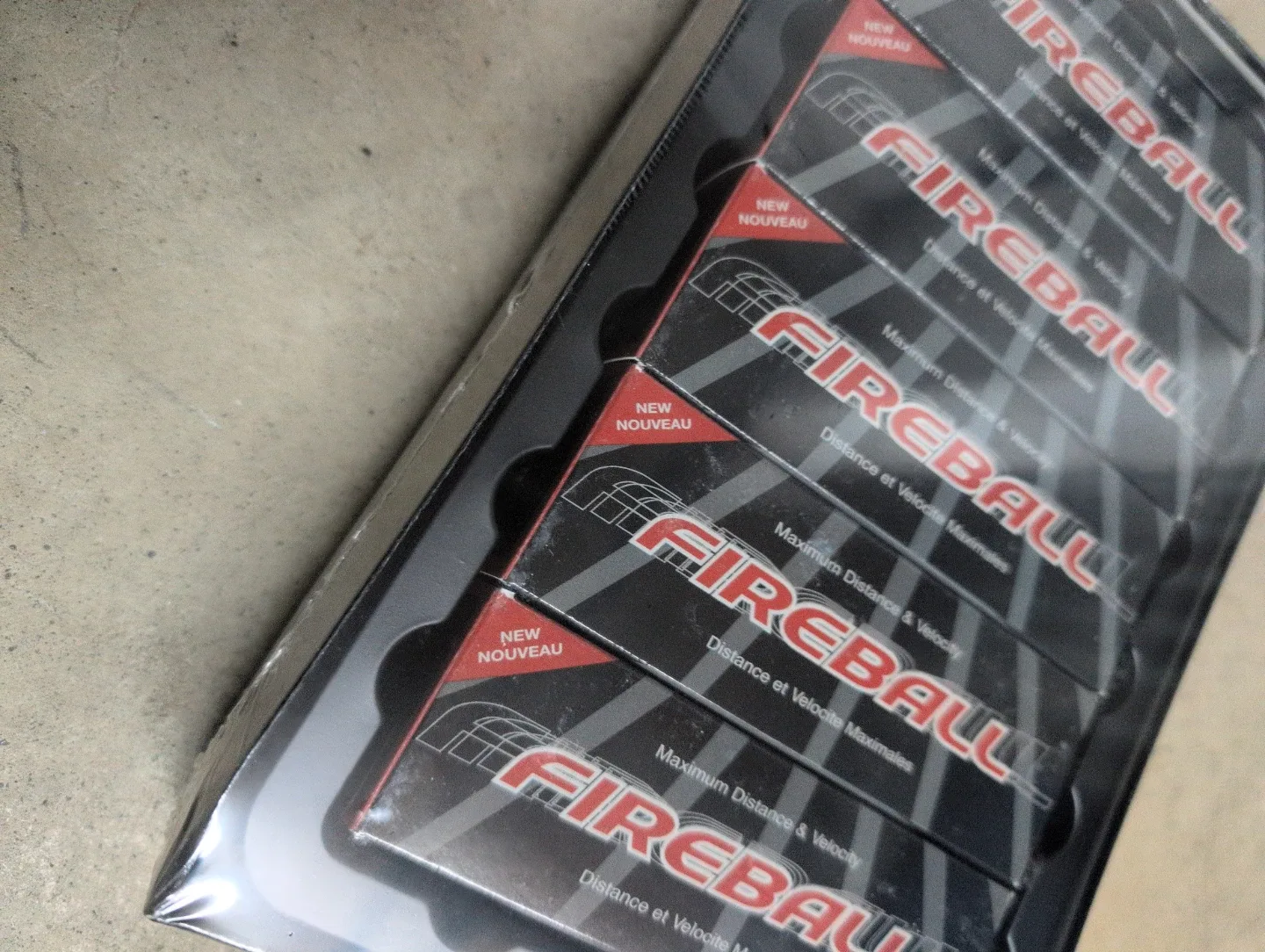 New Wilson Fireball Golf Balls - 15 Pack image indicator(2)