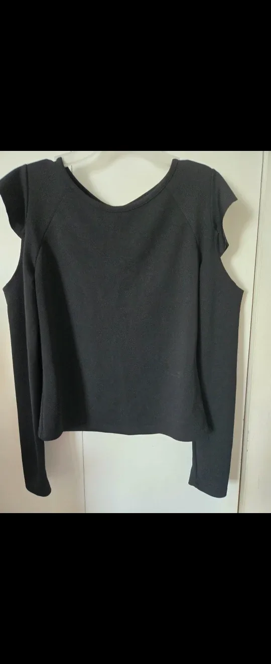 Long Sleeve Top with Shoulder Cut Out