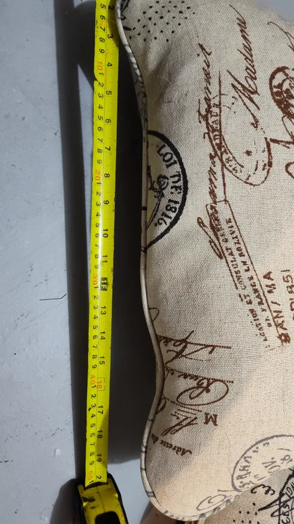 LARGE Decorative Throw Pillows - Set of 2 image indicator(3)