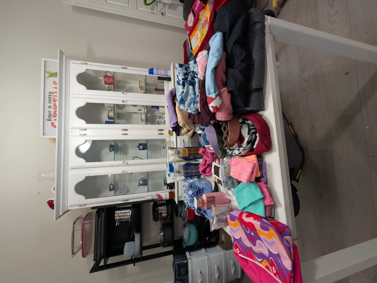 Assorted items - photo 2