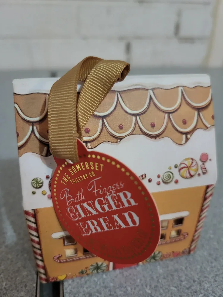 Christmas Decor Lot - 8 items image indicator(3)