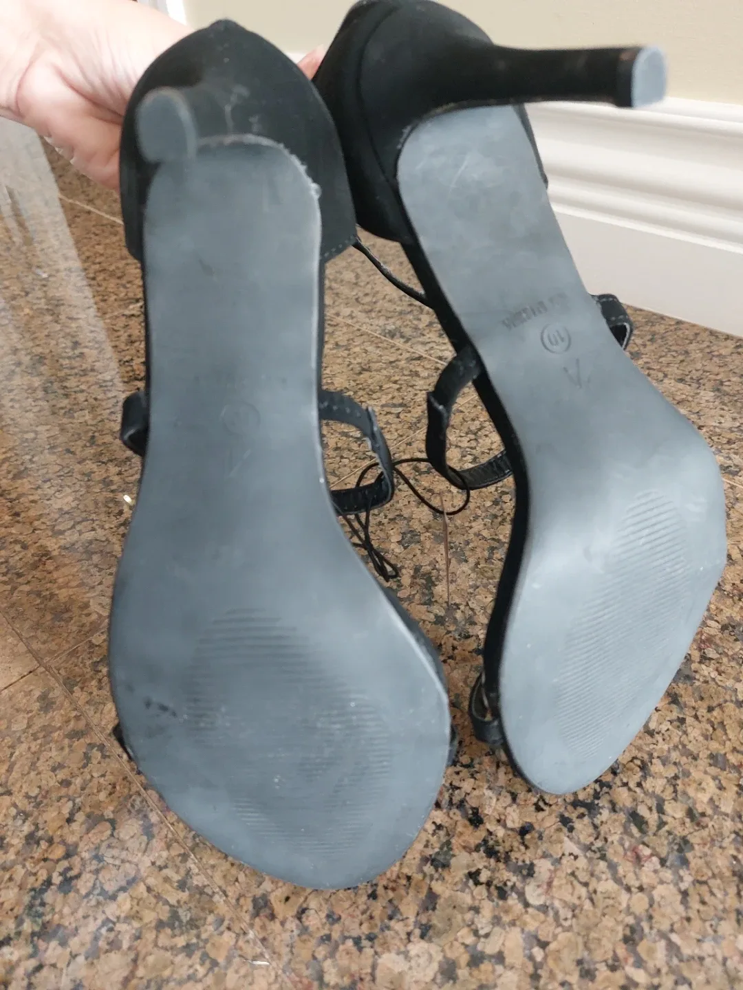 New Ardene women's heels size 10 image indicator(6)