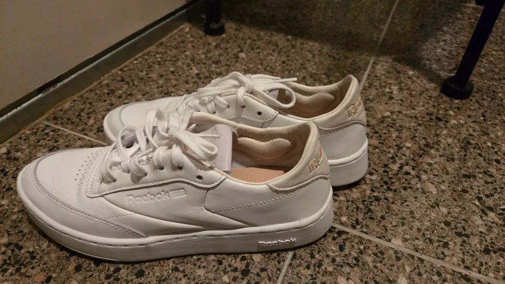 Reebok Club C White Sneakers image indicator(2)