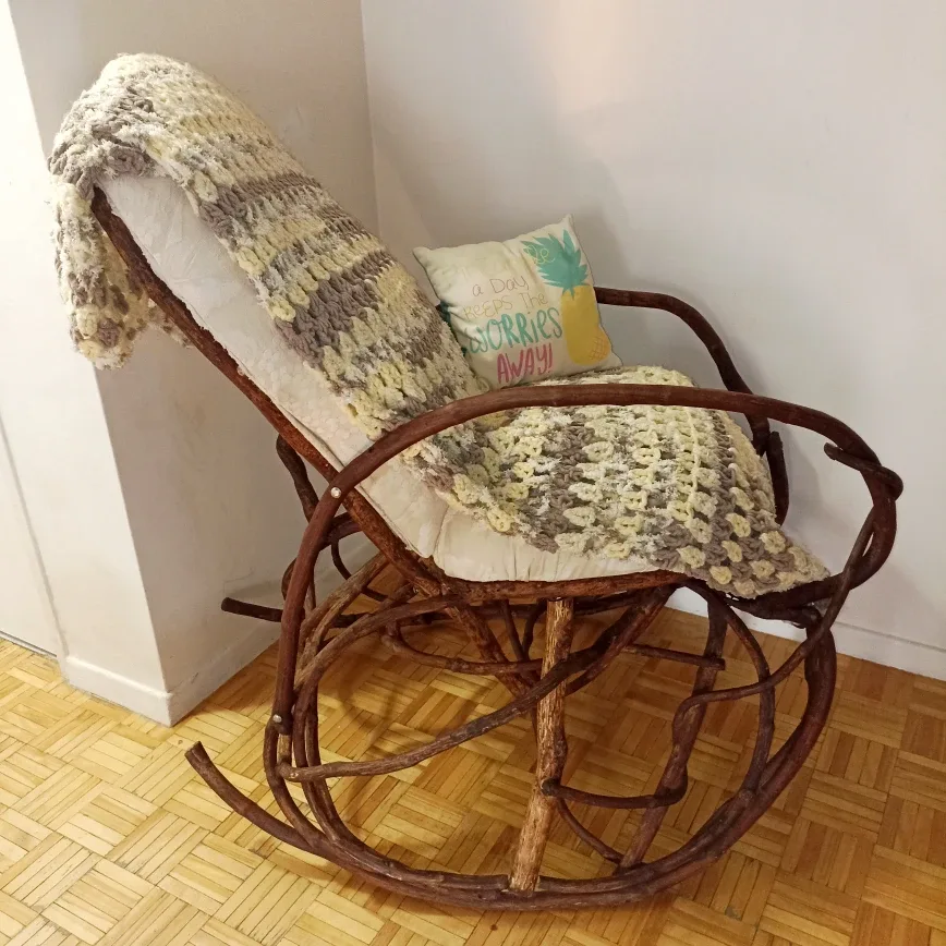 ❤‍🔥Moving Sale❤‍🔥Unique Handmade Rocking Chair image indicator(10)
