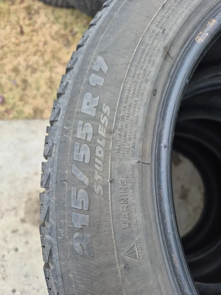 Michelin 215/55R17 two Winter Tires image indicator(4)
