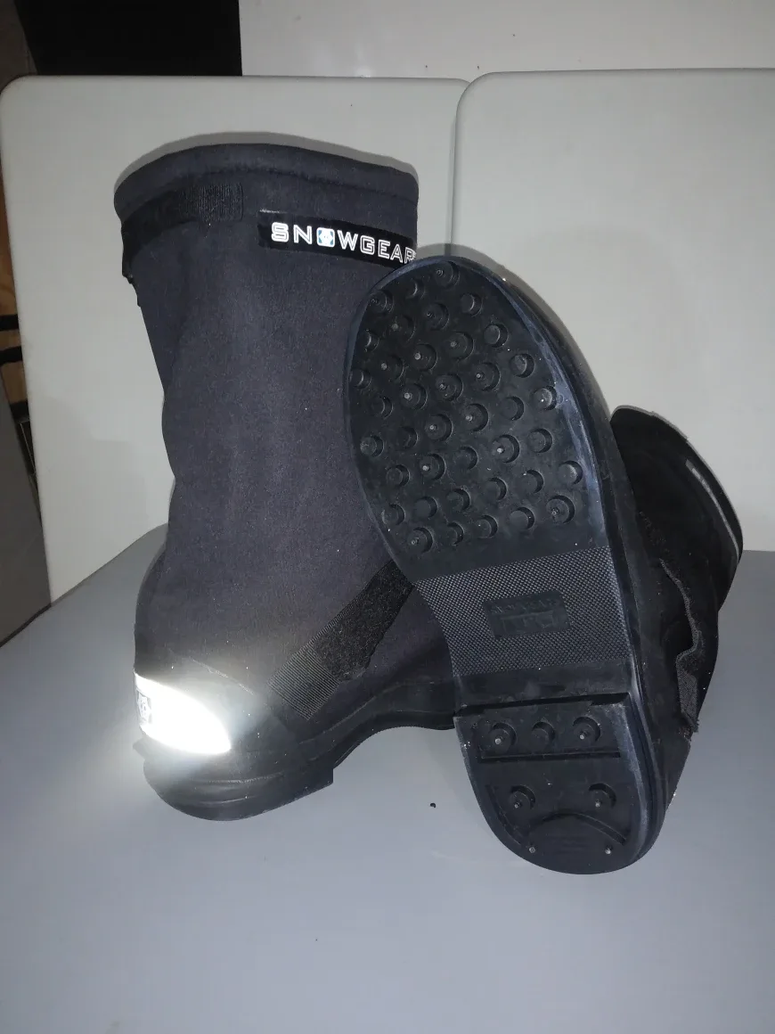 Snowgear Black Winter Boots image indicator(2)