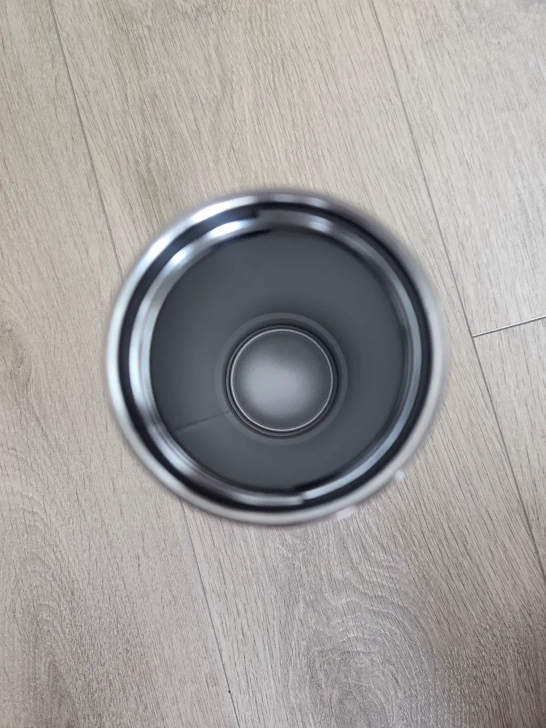 BRAND NEW Starbucks 20 fl oz Tumbler image indicator(2)