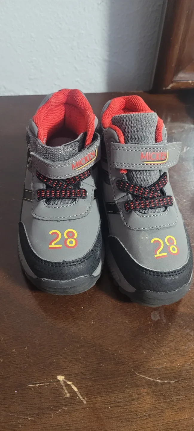 Baby shoes lot: Mickey Mouse, Vans, Nike image indicator(3)