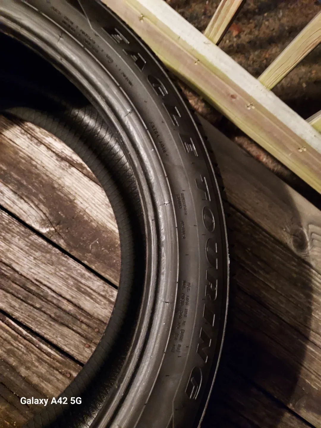 285/45R22 Goodyear Eagle Touring Tire image indicator(4)