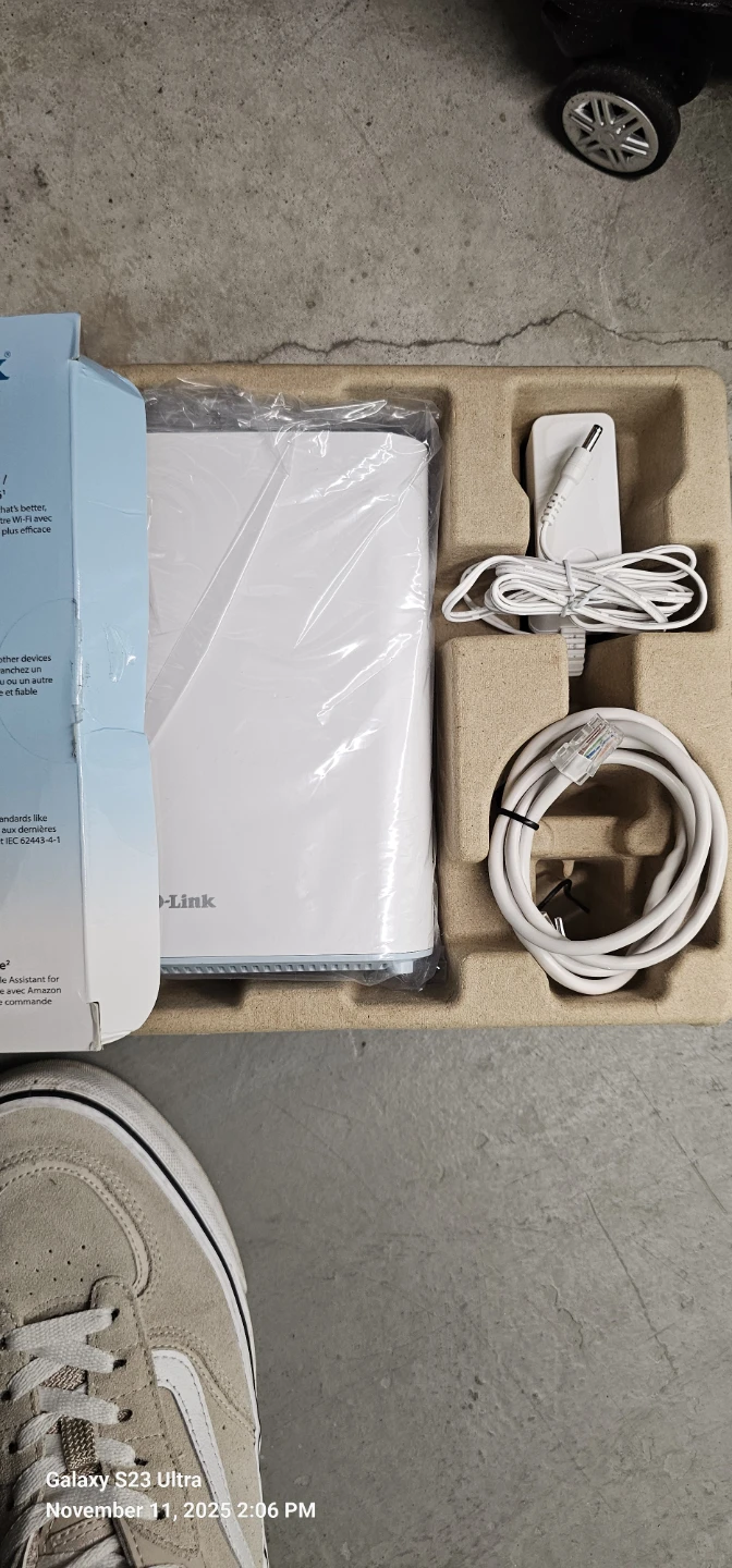 D-Link EAGLE PRO AI AX3200 Mesh Router - New in Box! - photo 2