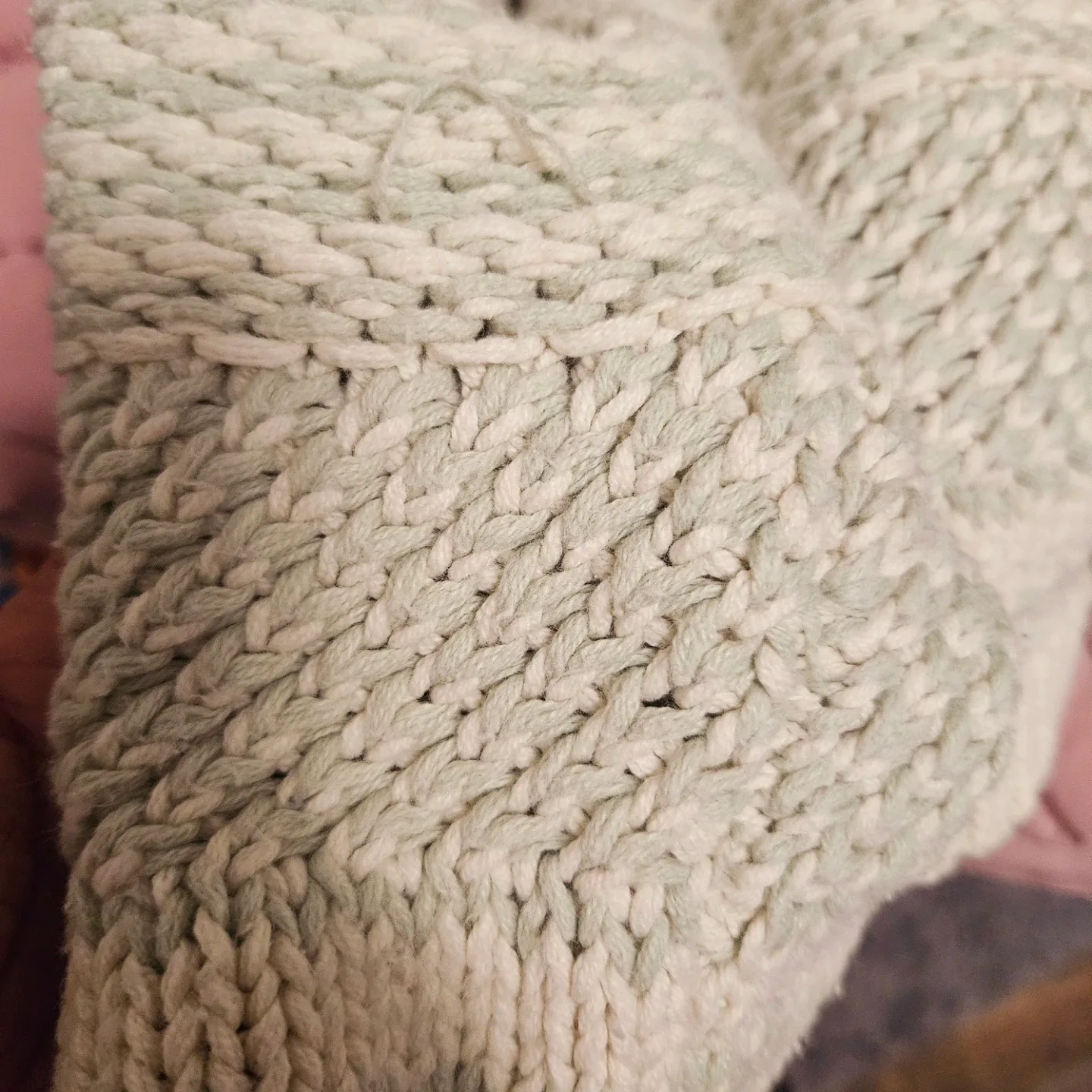 Moon and Madison Knit Sweater - Size M USED image indicator(2)