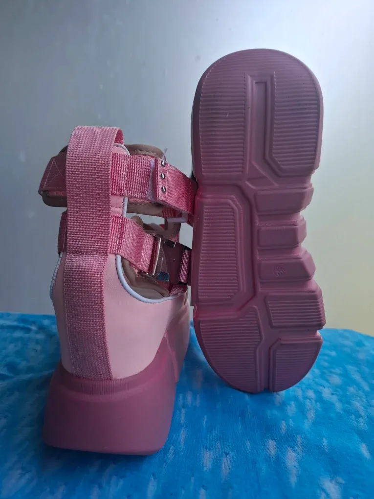 Sandales Demonia roses image indicator(4)