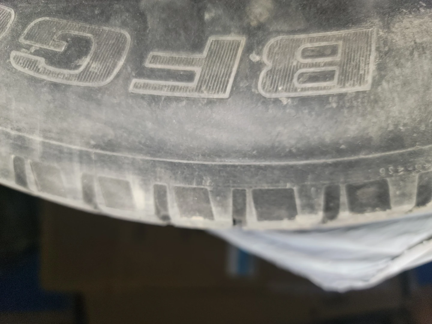BFGoodrich Winter Tire 225/65R17 102S - photo 2