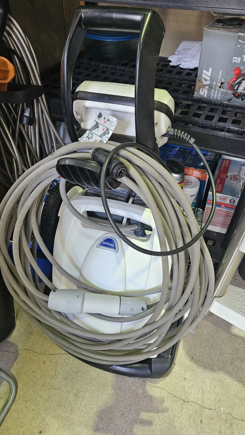 Polaris P945 Pool Cleaner