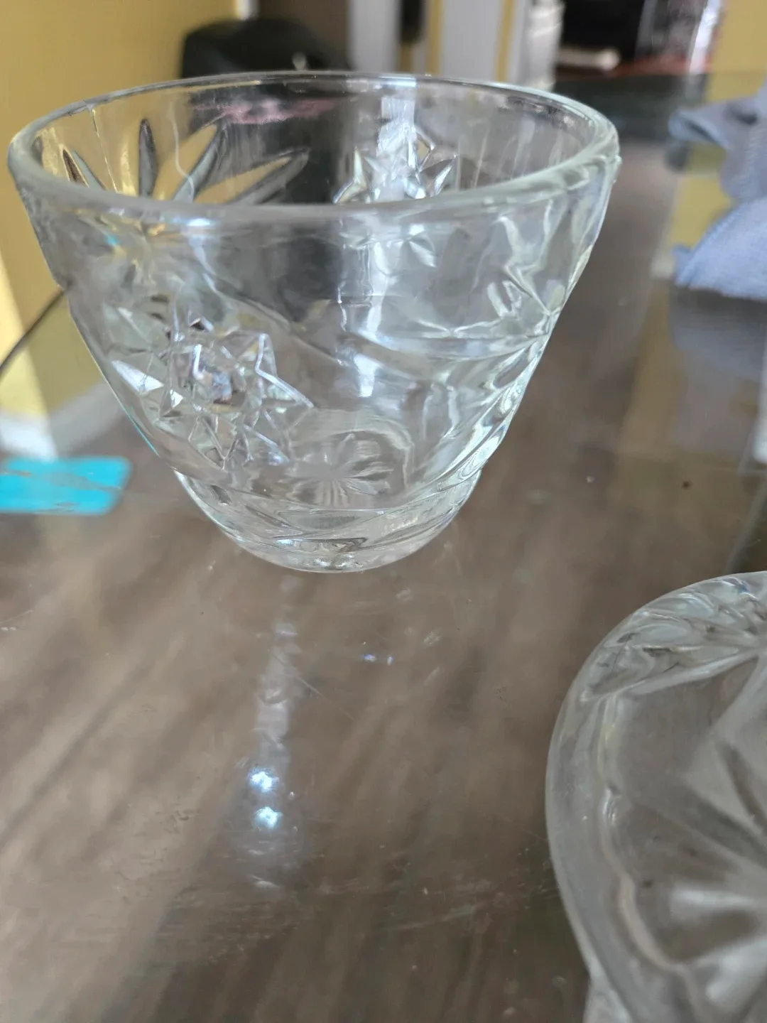 Crystal Candy Dish with Lid image indicator(2)