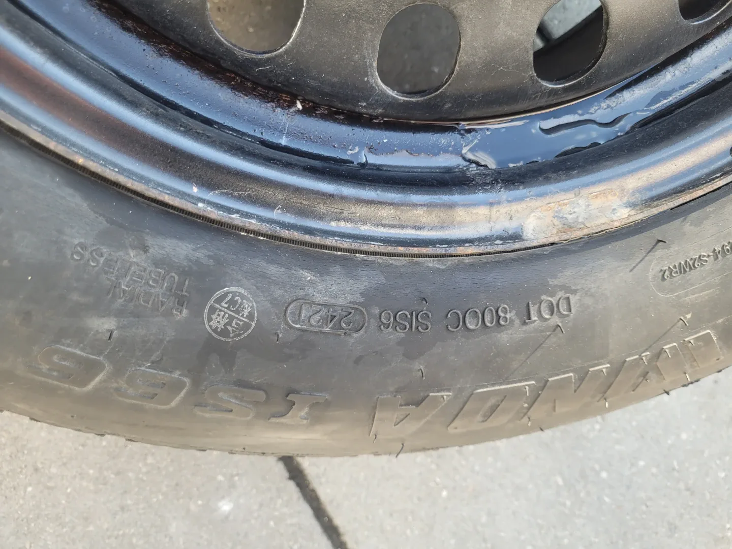 Hankook Winter tires and rim set 225/65R17 Tire image indicator(6)