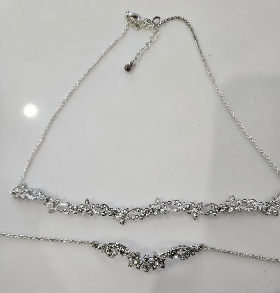 Necklace and Bracelet Set - Silver image indicator(2)