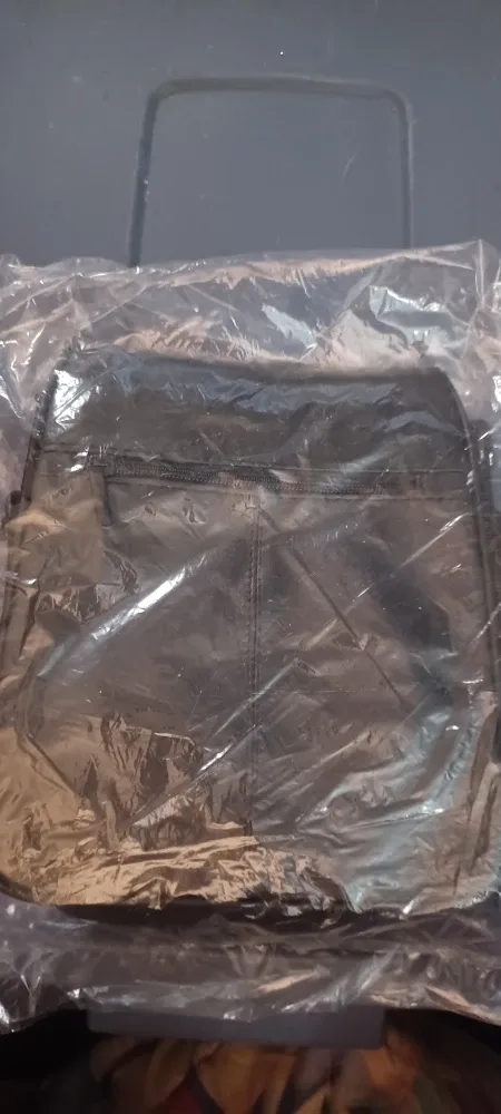 New Leather Crossbody Bag image indicator(3)