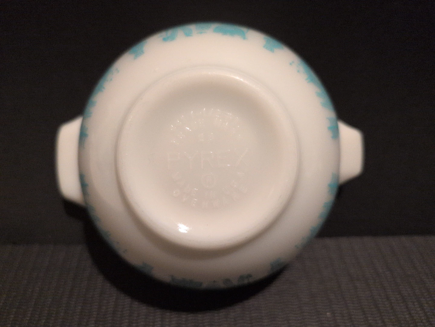 Pyrex Folk Town & Country Cinderella Bowl - photo 3