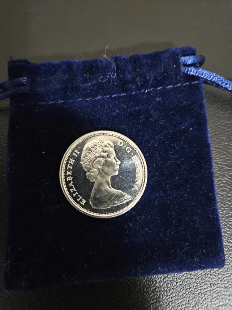 Canadian Silver Coins - Various Years image indicator(2)