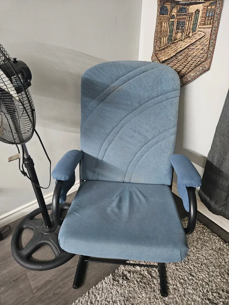 Blue Rocking Chair image indicator(3)