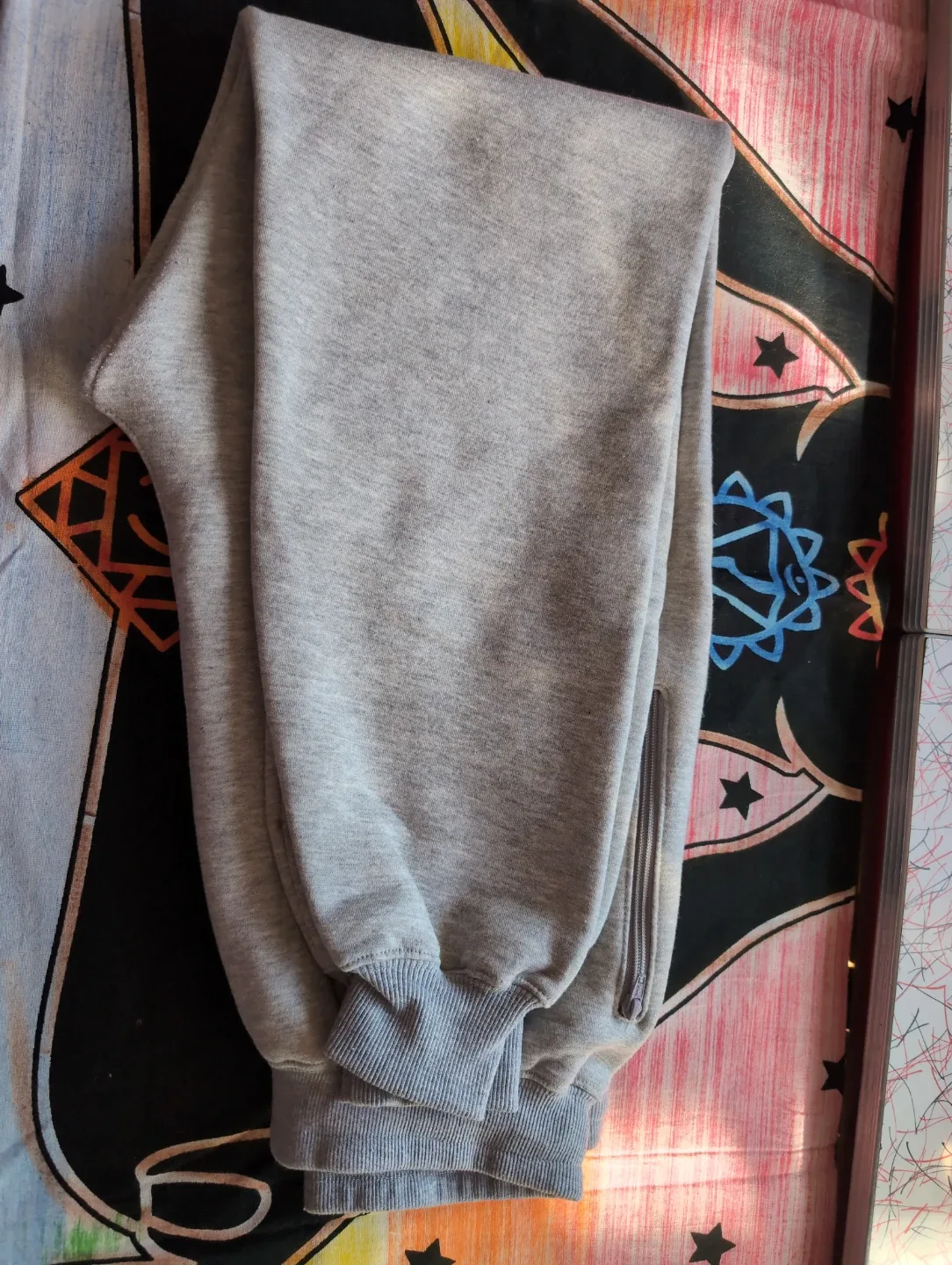 Muskoka Pooch Grey Sweatpants - Size L image indicator(3)