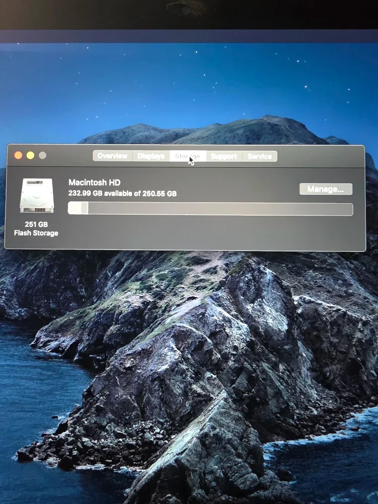 MacBook Pro 16GB 251GB image indicator(3)