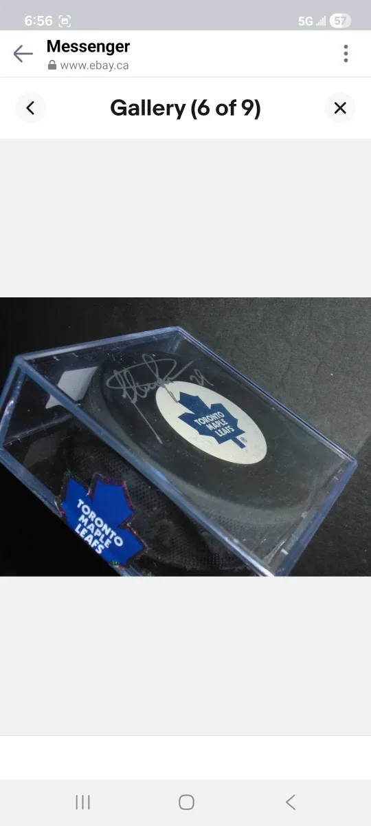 Signed Toronto Maple Leafs Hockey Puck, Felix Potvin image indicator(7)