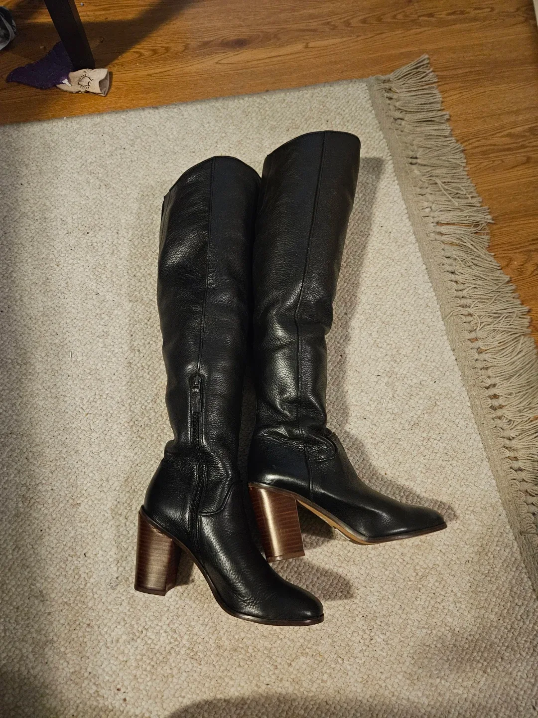 Franco Sarto Black Leather Knee High Boots - Size 7.5 image indicator(3)