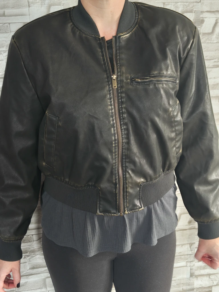 Black Bomber Jacket - photo 2