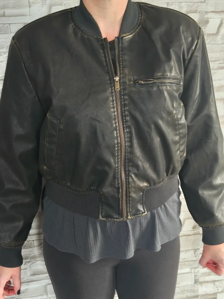 Black Bomber Jacket image indicator(2)
