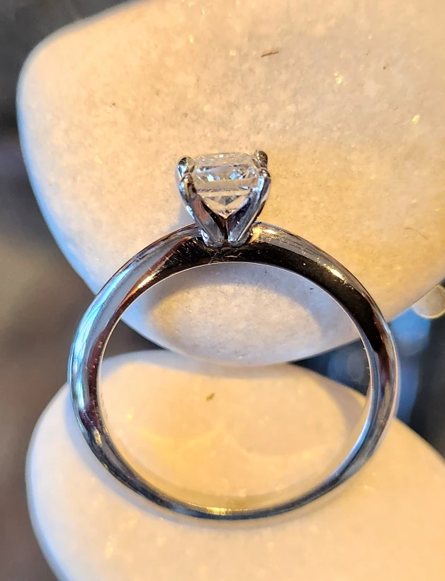 14K White Gold Diamond Solitaire Ring - photo 4