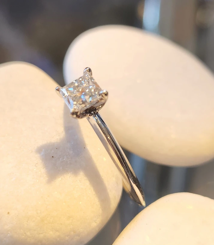 14K White Gold Diamond Solitaire Ring - photo 5
