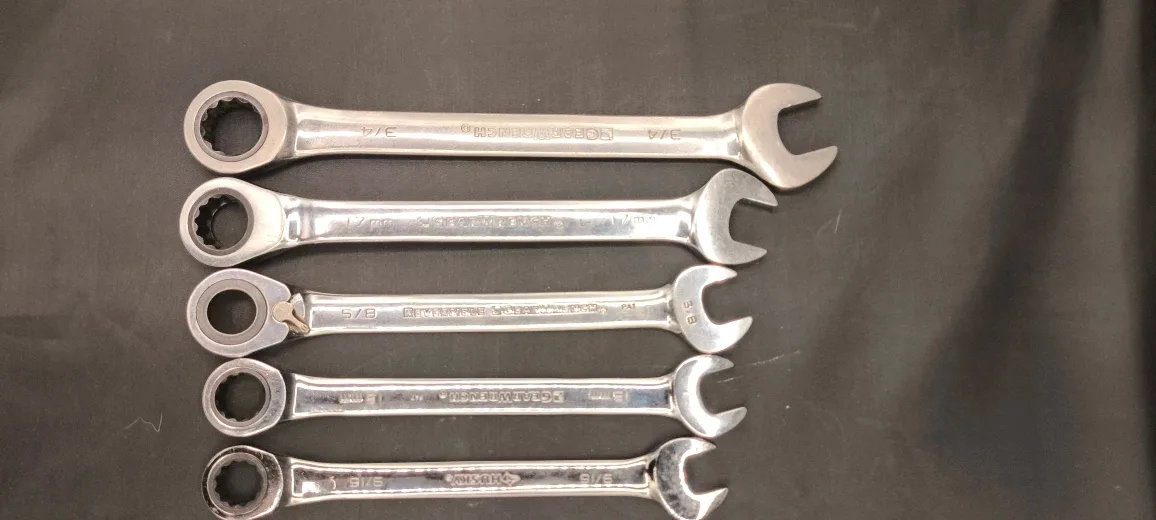 Husky SAE Ratcheting Wrench Set image indicator(5)