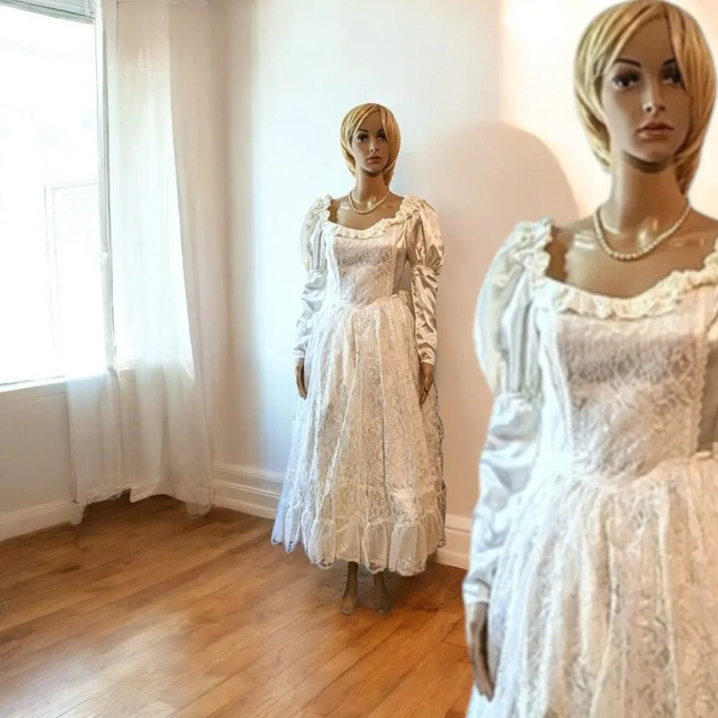 Vintage 70s 2/4 Boho Prairie Wedding Laura Ashley Dress image indicator(2)