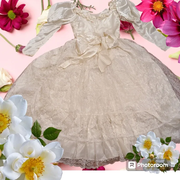 Vintage 70s 2/4 Boho Prairie Wedding Laura Ashley Dress image indicator(7)