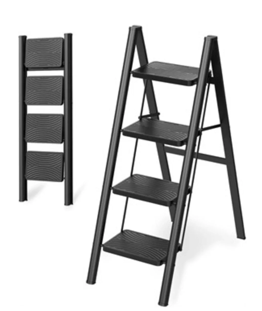 Black 4-Step Ladder