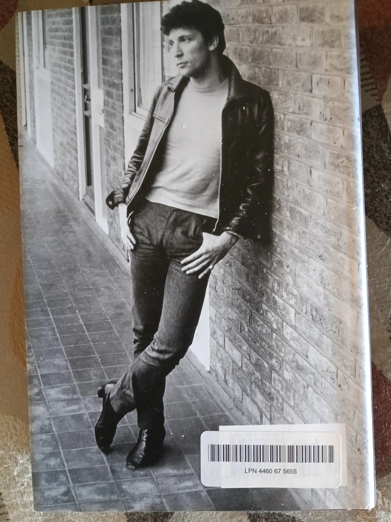 Tom Jones Autobiography: Over the Top and Back - photo 2