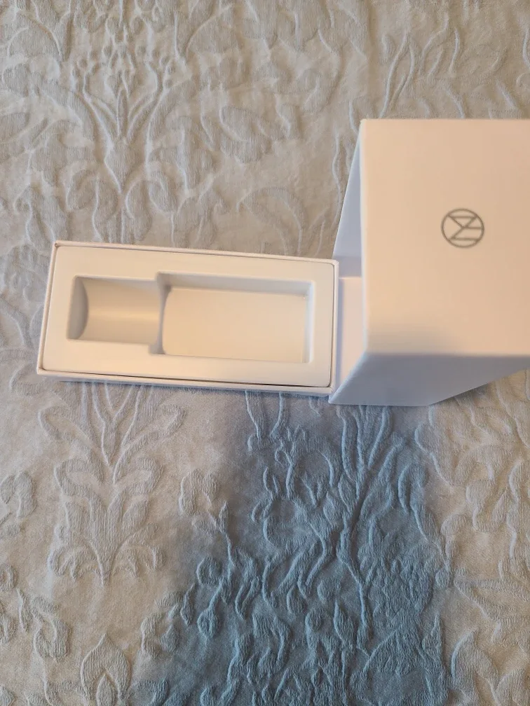 IL MÁkiage box only image indicator(2)