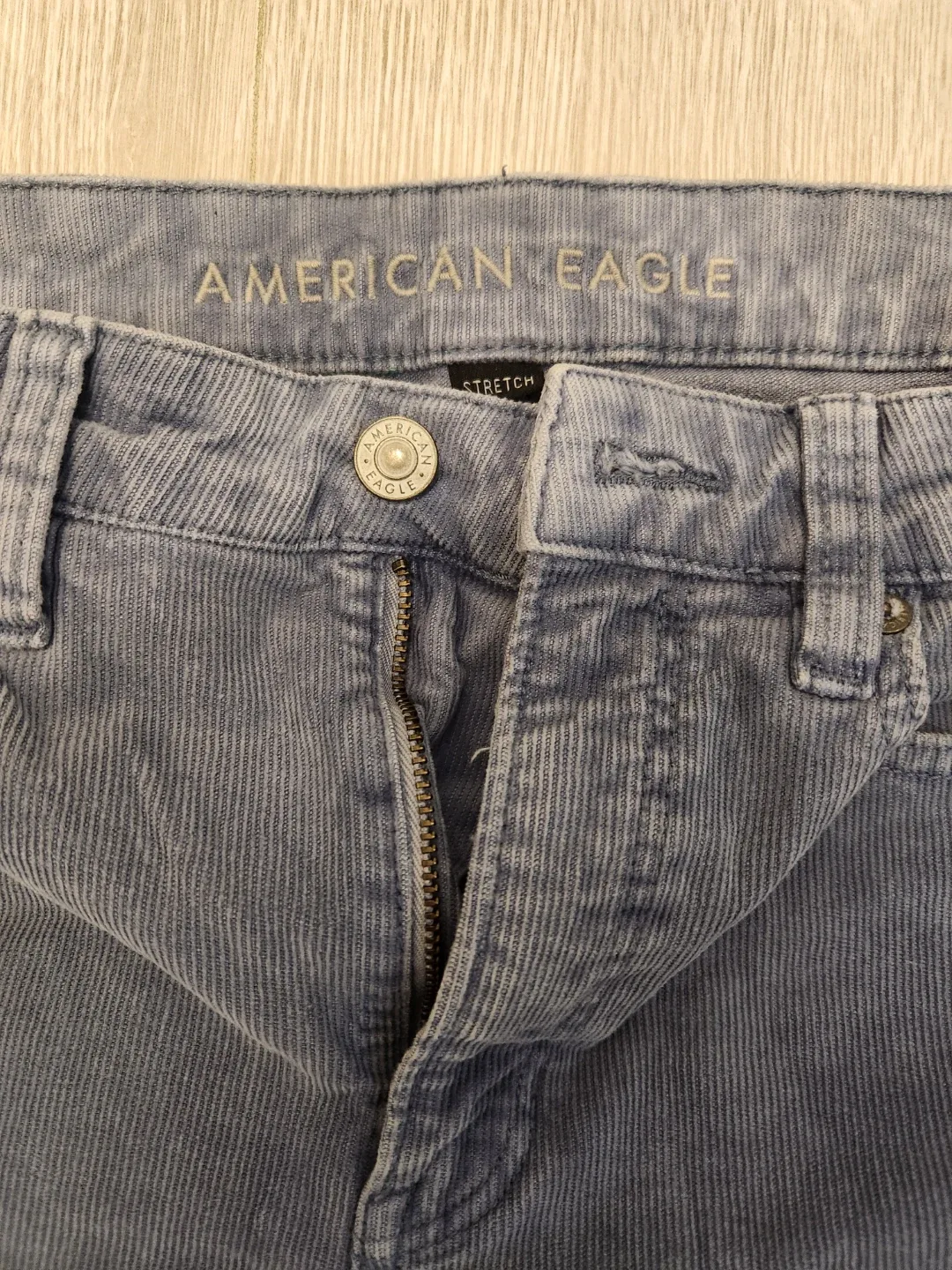 American Eagle Jeans image indicator(4)
