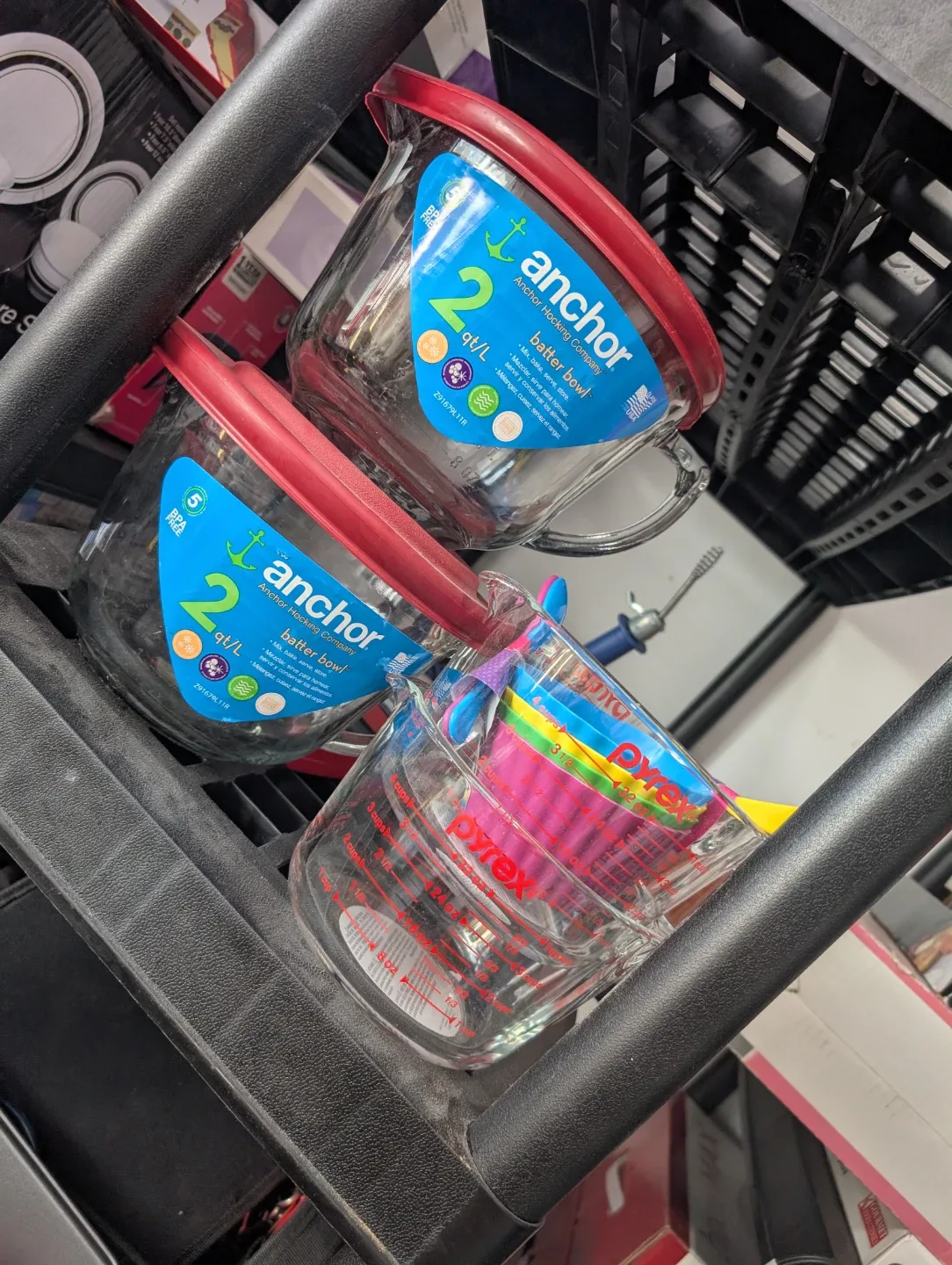 Anchor Batter Bowl with Lid / Pyrex Glass Measuring Cup thumbnail