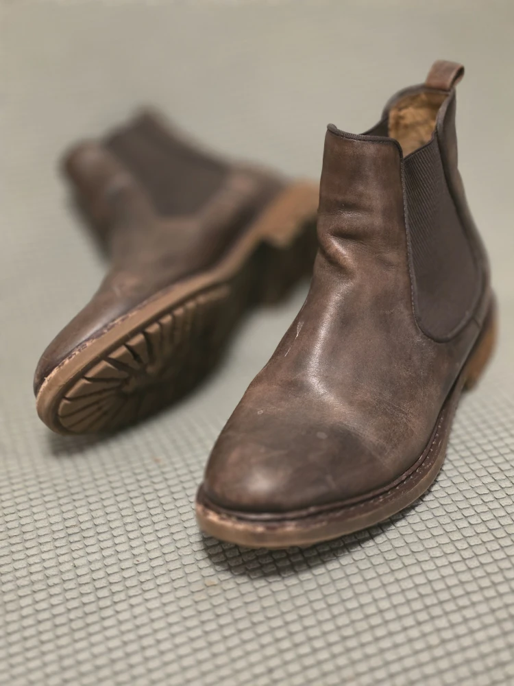 Womans size 8.5 Sofft Brown Leather Chelsea Boots - photo 2