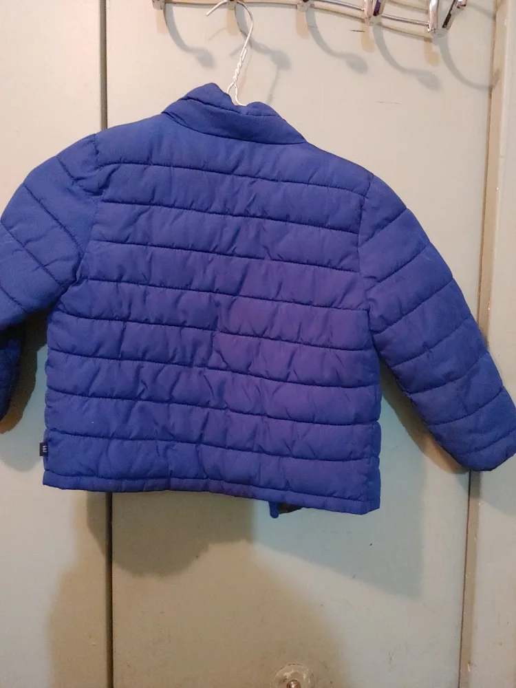 GAP Kids Reversible Puffer Jacket- SIZE- 3 image indicator(2)