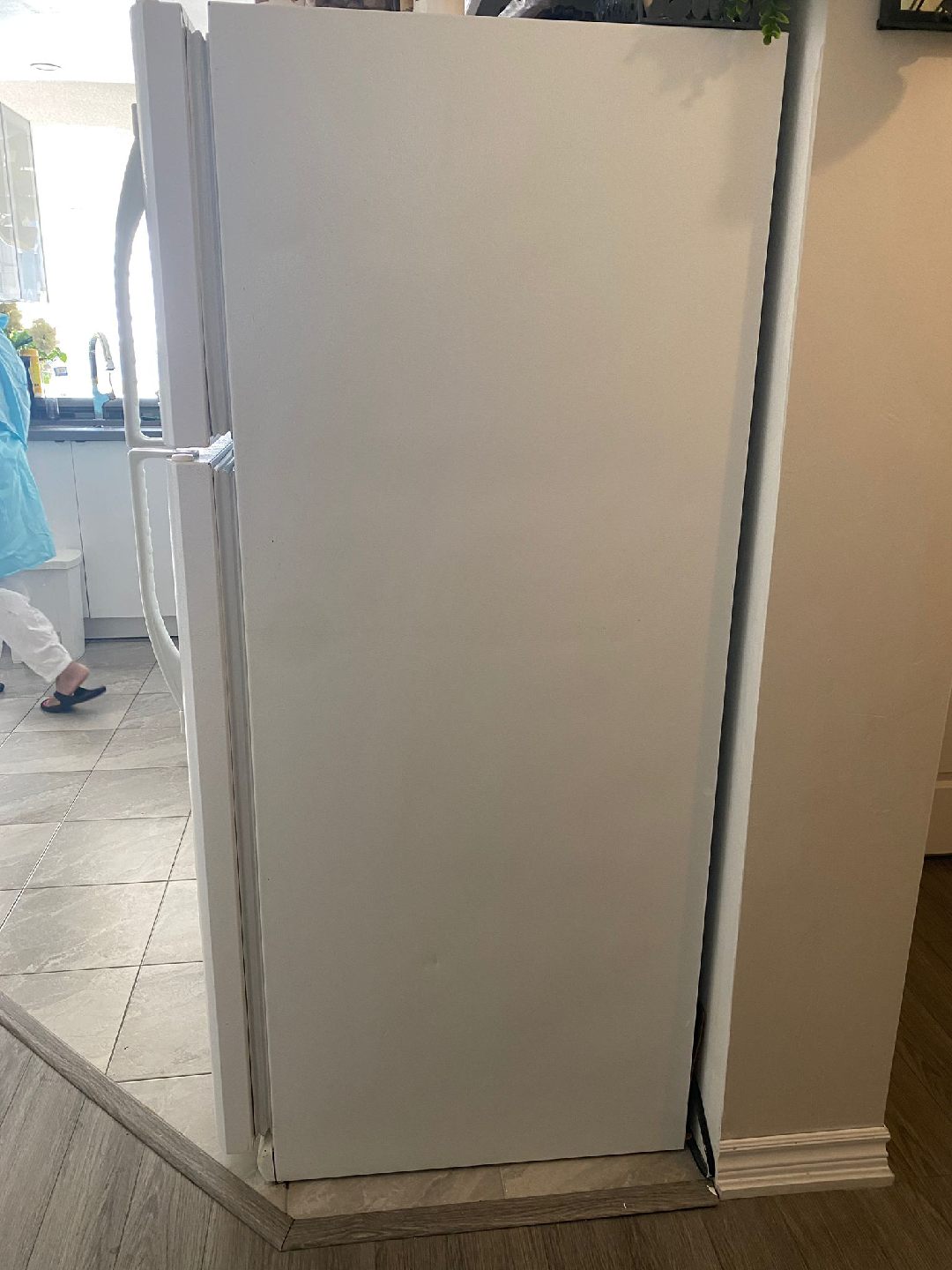 White Refrigerator - photo 3