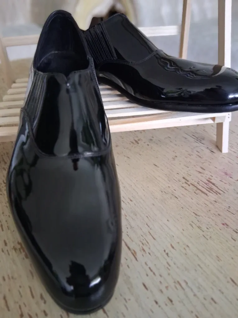 John Lobb Black Patent Leather Shoes - Size 36 image indicator(2)