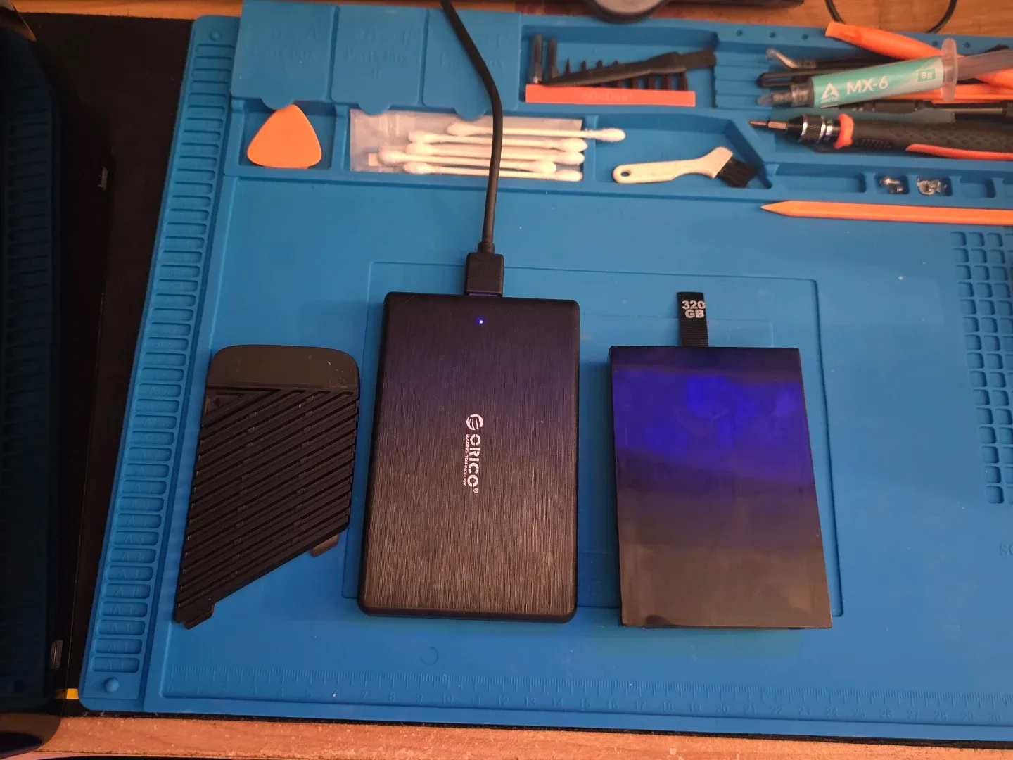 Xbox 360 slim edition 320gb internal and 1 tb ext drive image indicator(2)